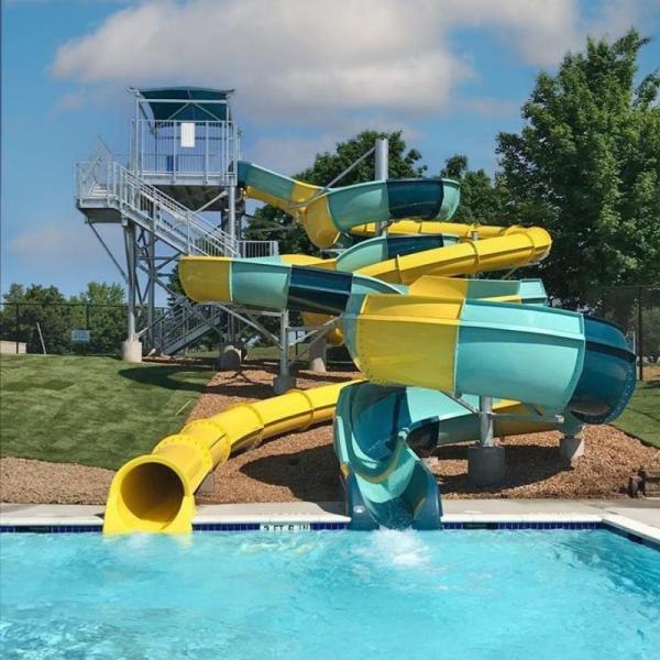 OEM Water Amusement Park Equipment Colorful Fiberglass Slide Set