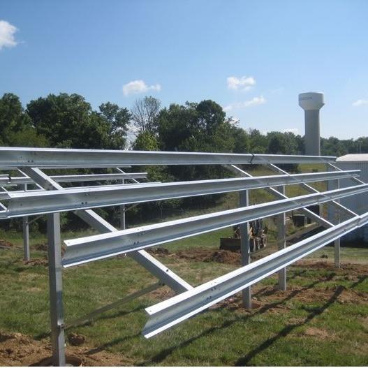 Brackets de montagem de painéis solares de aço galvanizado Opção ideal para painéis montados no solo