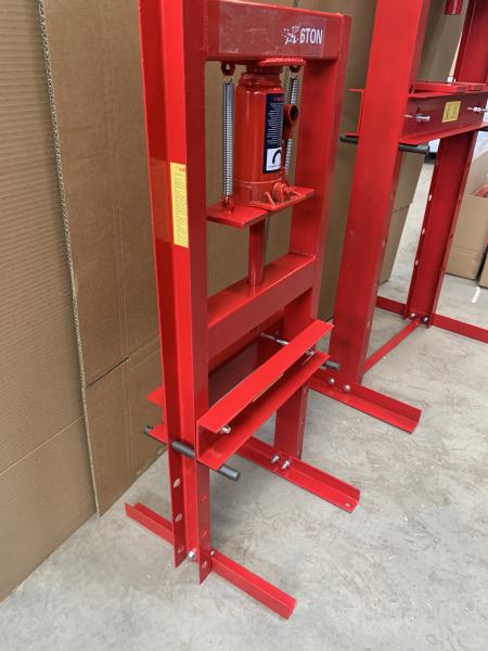 Manual 110mm 6 Ton Hydraulic Shop Press Machine Adjustable Working Distance