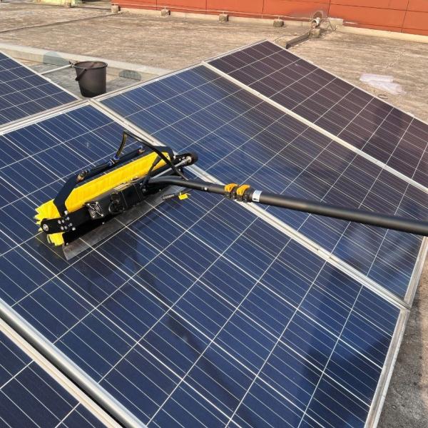 High Altitude Cleaning Machine for Solar Panel Washing and Dry Cleaning CE Certified