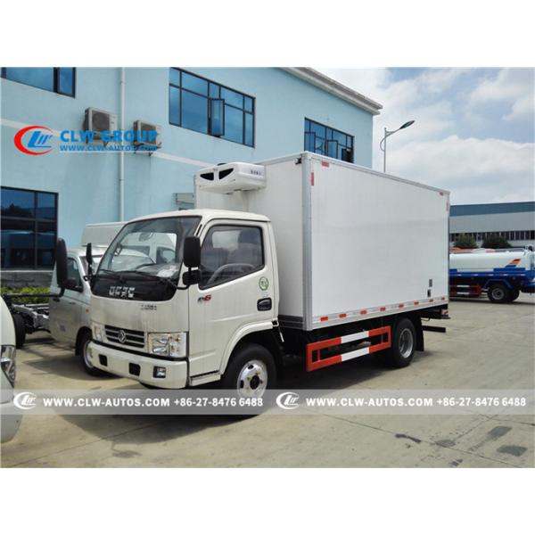 Dongfeng modelo 5tons Pequeños mariscos refrigerados Transporte Entrega y refrigerador Congelador Refrigerador Van Truck