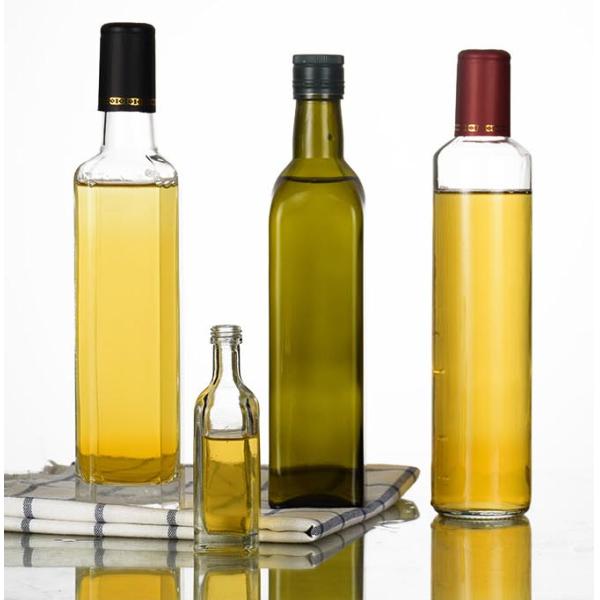 Bouteille d'huile d'olive en verre clair pour le stockage de la cuisine