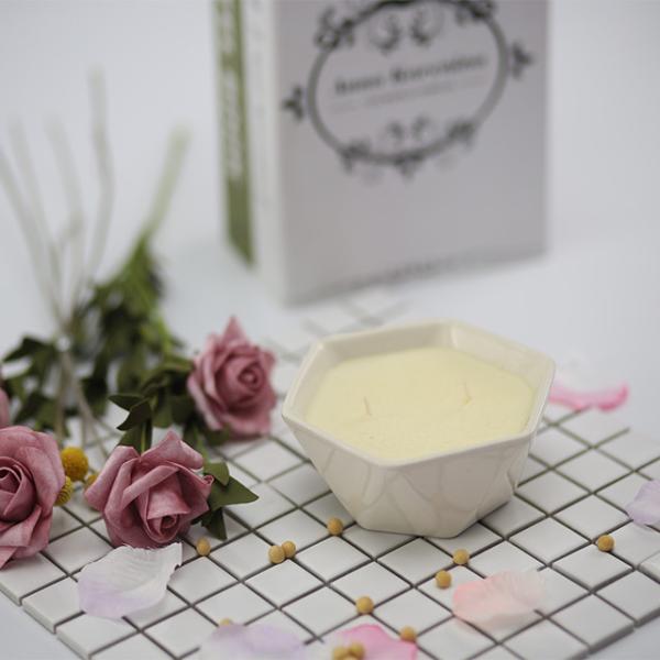 Custom Logo Scented Soy Wax Candle Ceramic Marbled Jar Scented 3 Wick Soy Candle