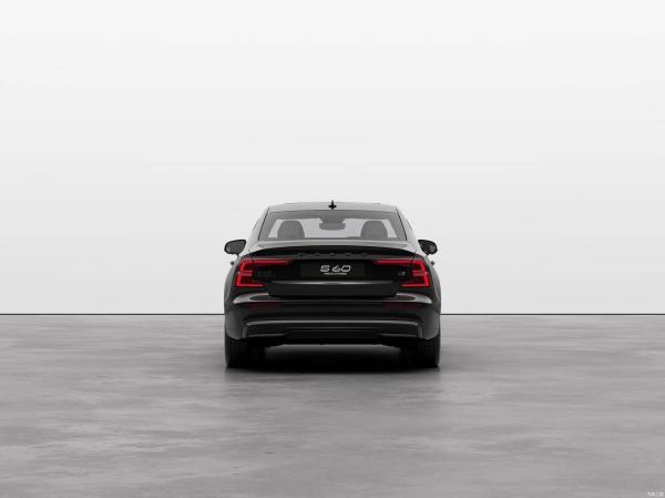 2024 Volvo S60 High Speed Plug-in Hybrid EV Electric Car with 84km Long Range and Zhiya Extreme Night Black Edition