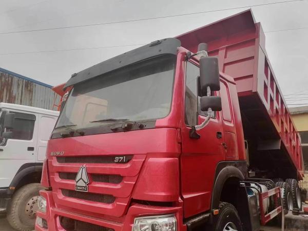 Sinotruck HOWO 6*4 Pneus de camião de descarga 12r22.5 e tipo de transmissão manual em segunda mão