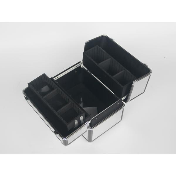 Aluminum Beauty Case With Gray Frame Silver Makeup Case Portable Handle To Storage Cosmetics And Tools