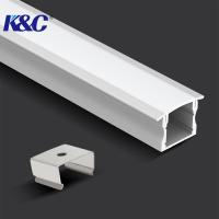 La longitud los 2m los 2.5m ahuecó el perfil de aluminio del LED con la cubierta del difusor de la PC