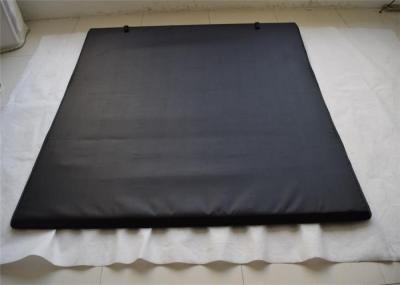 Couvre-lit triple mou de Tonneau de PVC 12 mois de garantie pour Toyota Hulix Revo