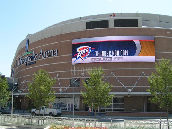 Outdoor Advertising LED Displays 12.8mm P6.4mm P5.3mm Pixel Pitches Available LED Display