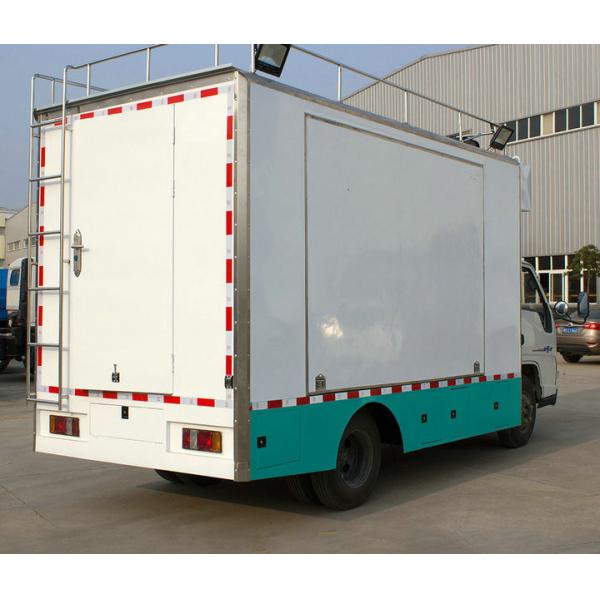 Customized JMC Mobile Cooking Trucks , Street Food Truck For Dessert / Cafes / Boissons