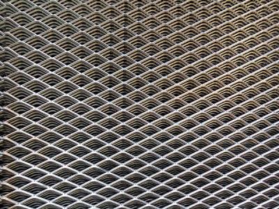 Rede de aço de alumínio perfurado de aço inoxidável de 2,0 mm Rede de metal expandida