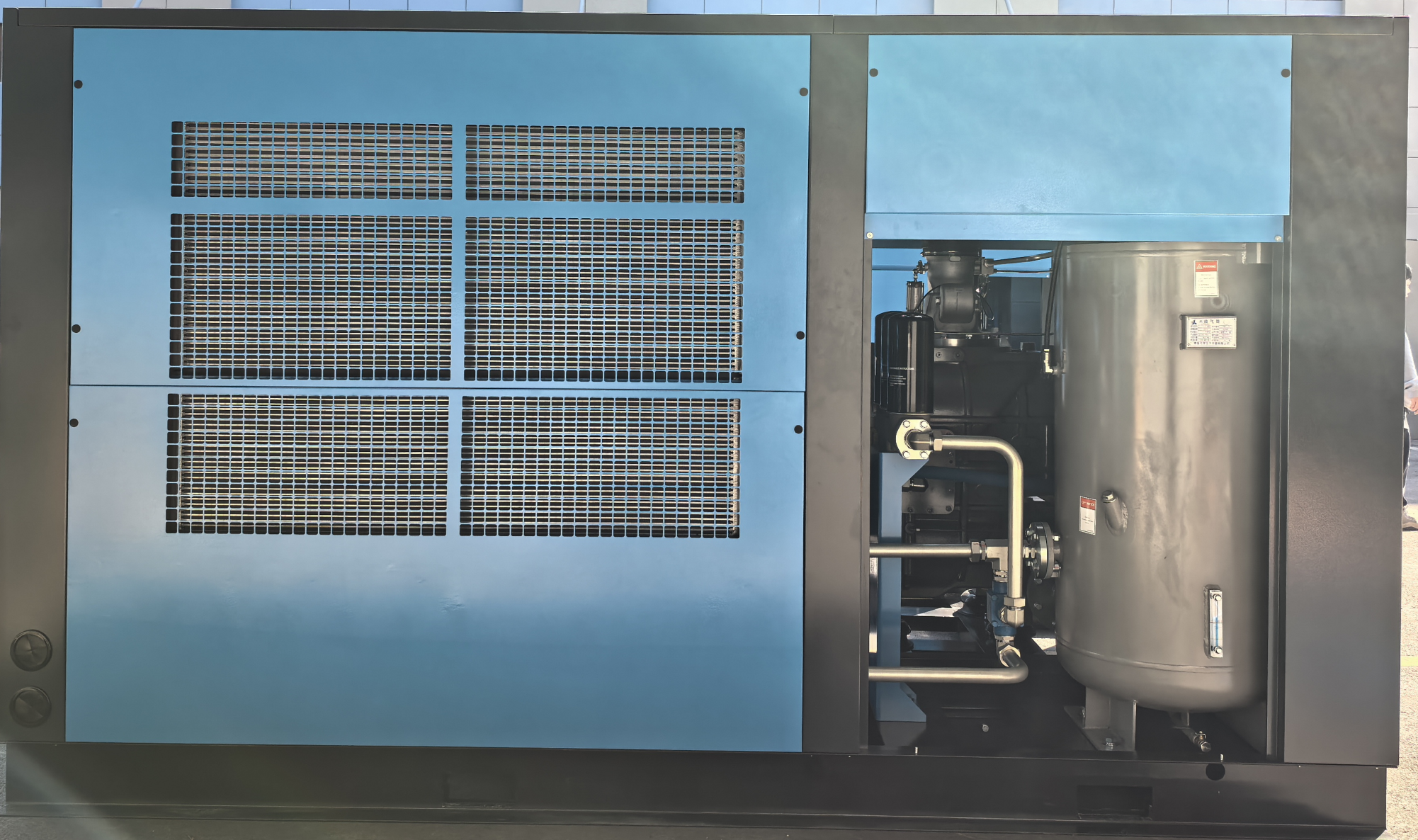 110 kW Screw Air Compressor | Two-stage compression + IE3 energy efficiency—the top choice for industrial air applications