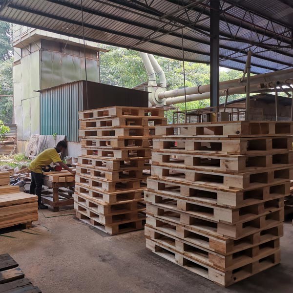 Поднос паллета автоматического ЕВРО 1000*1200 Mm деревянный пригвождая машину