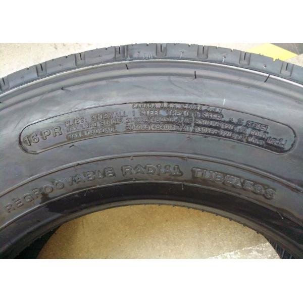 Tubeless Design School Bus Tires , Truck And Bus Tyres 245/70R19.5 Size