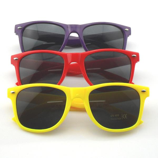 Promotional sunglasses gift sunglasses W14.50*H4.80*L14cm PC material colorful logo customized