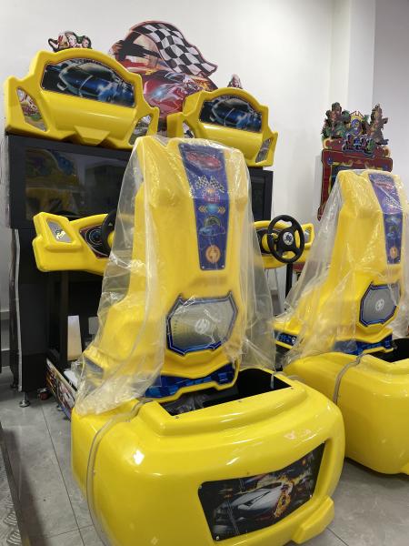Coin Operated  2 Players Car Racing Game Machine  32 Inch Video