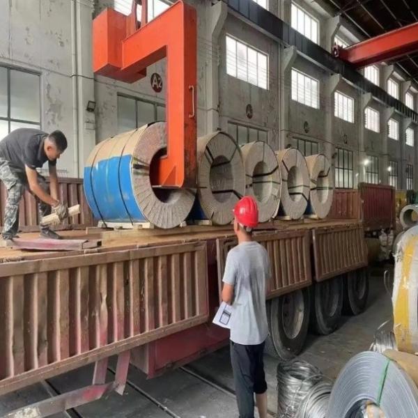 Matériaux de construction d'entrepôt en acier inoxydable laminé à chaud 301 304 316 316L 410 430