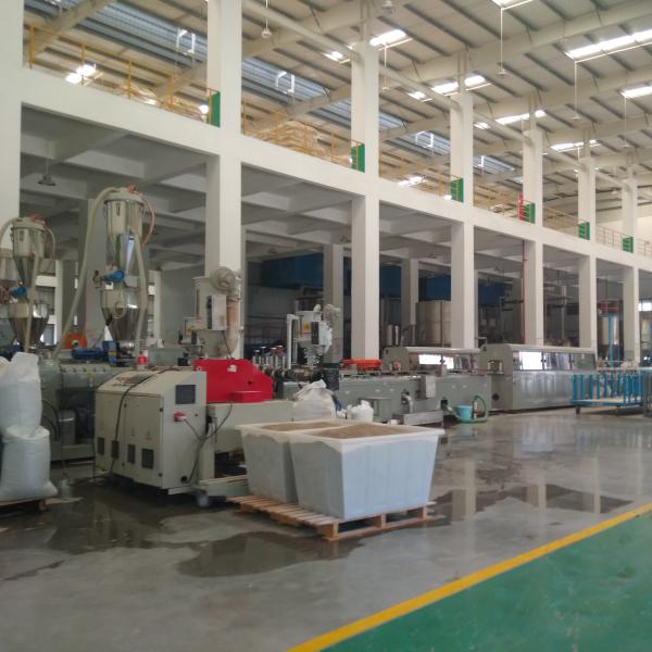 Shenzhen HYPET One Step PE WPC Decking Making Extrusion Machine Line /WPC Co Extrusion Production Line Manufacturer