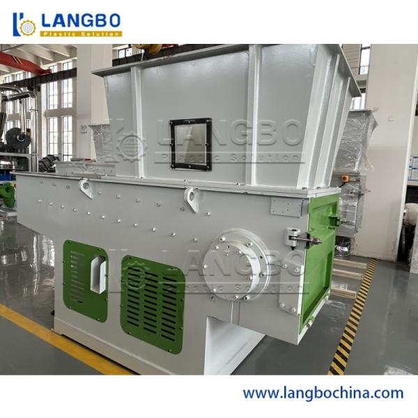 Pet / PP / PE/Agricultural Film/Woven Bag/Nylon/Bottle Flakes/ Pipes Shredder Crusher Plastic Recycling Machine