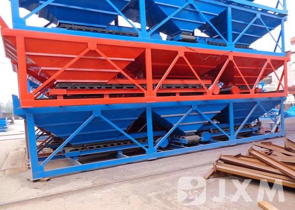PLD1600 Belt Conveyor Concrete Batcher 1600L Hopper Capacity For Concrete Plant