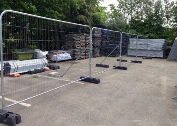 Welded Temporary Mesh Fencing , Electro Galvanized Security Fence Panels