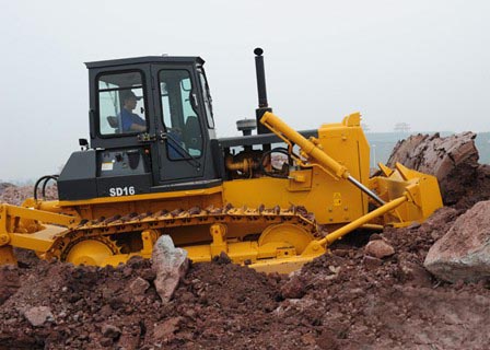 120 KW Crawler Bulldozer , Dozer Vehicle With 1095 Mm Blade Lift Height