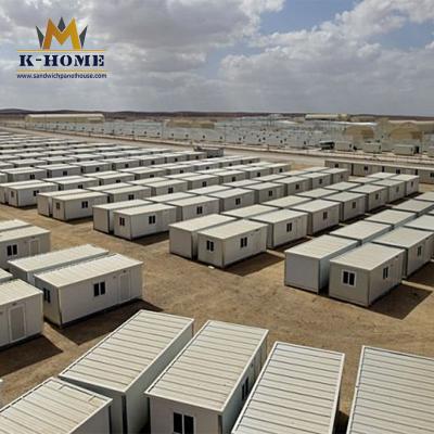 Do quarto provisório dos campos de refugiados um da casa pré-fabricada casas portáteis do recipiente