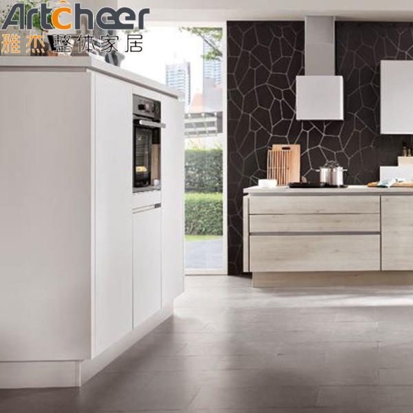 Malaysia Gloss Kitchen Units Cabinets with Laminated Finish and Solid Wood Door Panel