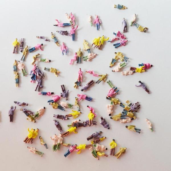 1:200 scale ABS plastic model figures 0.9cm for model building materials