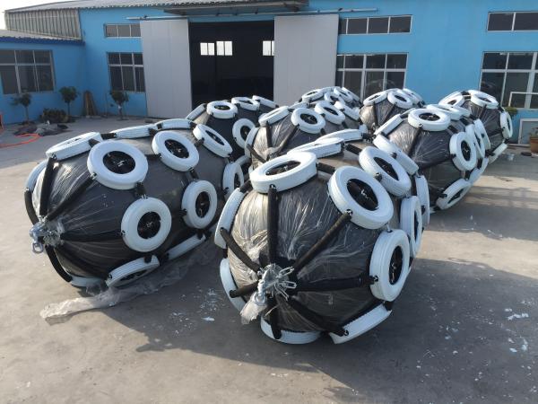Para-choques de borracha pneumáticos do para-choque de borracha do barco de Mat With Rope Net Pneumatic