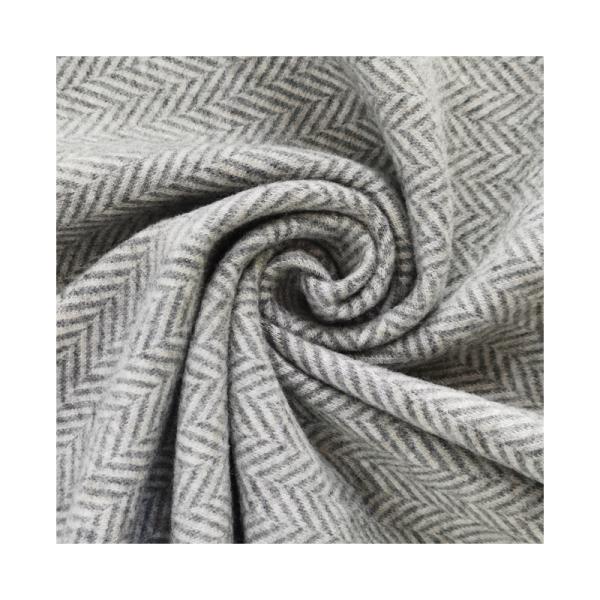Polyester Cotton Stretch Plain-dyed Herringbone Knitted Jacquard Fabric for Garment Home Textile