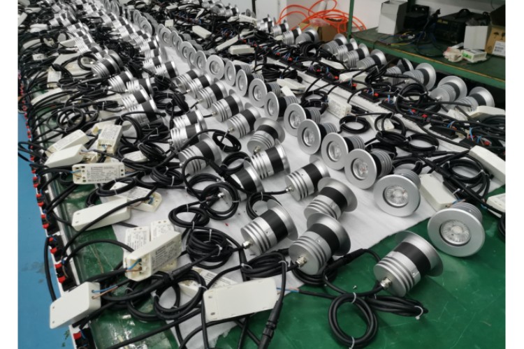 Температура окружающей среды градусов света потока At120 СИД AL6063 Dimmable RGB