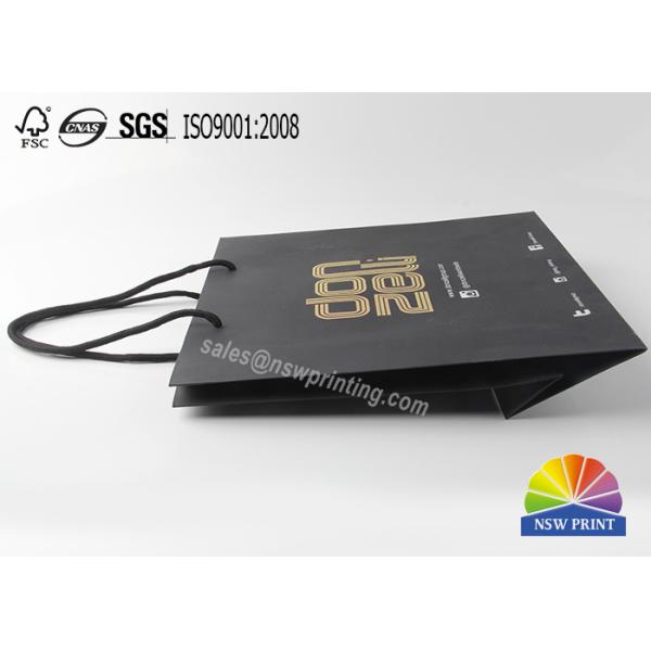 Изготовленная на заказ горячая штемпелюя сумка роскошного черного картона логотипа бумажная упаковывая для одежд