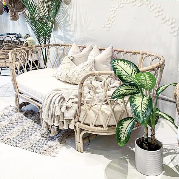 Outdoor Patio Furniture Leisure Four Sets Table And Chair With Rattan Frame Material