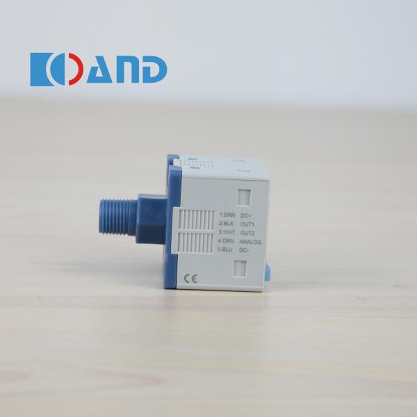 XP5 Pipe Digital Pressure Sensor High Accuracy NPN / PNP Switchable