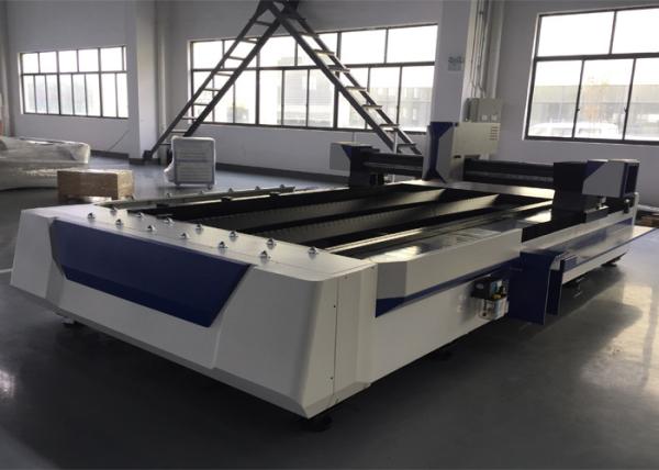 máquina de corte de aço inoxidável do laser de 2mm com fonte de laser de Raycus 750W