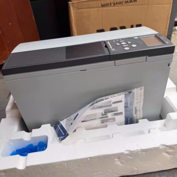 Original New CUE202 Variable Frequency  Drive CUE202P2K2T5E20H1X 2.2kW 3PH 380V IP20 Applied to Pump Water Supply