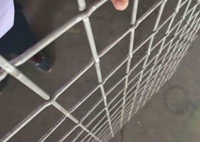 Slot Hole Lock Crimped Wire Mesh 0.047 0.039 0.031 Wire 0.197 Opening