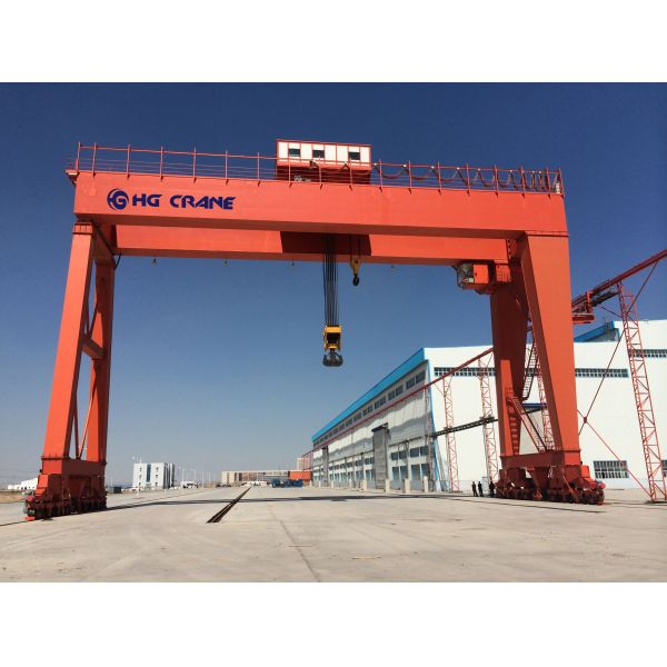 Customized Span Double Beam Mobile Gantry Crane with 50 Ton Lifting Capacity for Construction Sites