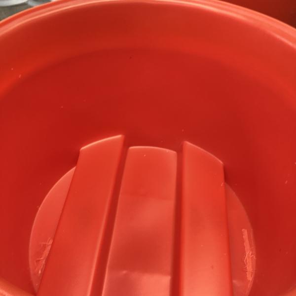 Cylindrical Plastic Combo Bins Poly Box Truck For Food Harvesting And Pharmaceutical