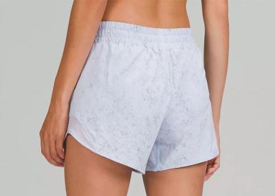 Short de corrida da cintura elástica do exercício, short movimentando-se do poliéster para mulheres