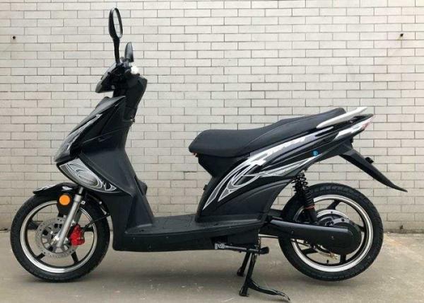 Innovative Electric Moped Motor , Electric Riding Scooters Long Battery Life