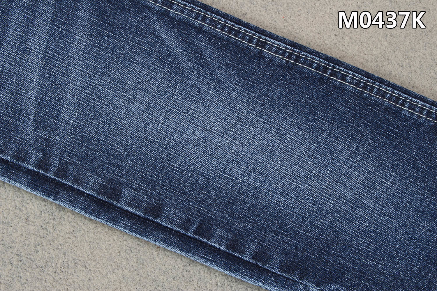 Эластичный материал джинсовой ткани TR веса ткани 10.5oz джинсов женщин средний с вырабатывает толстую ровницу характер