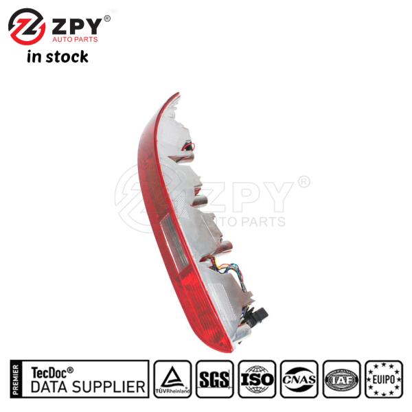 ZPY 8RD945095 Rear Bumper Light Assembly With Wire 4 Bulbs L For Porsche Macan T