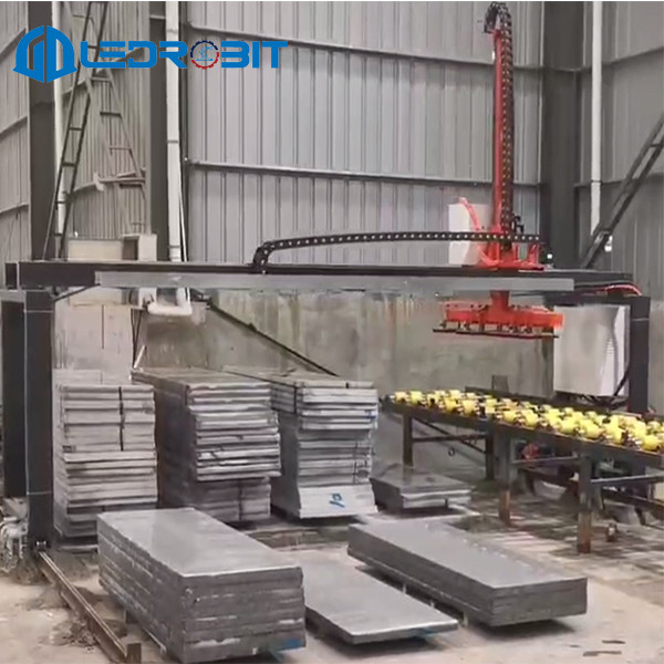 Versatile Palletizing machine With Safety Features For Efficient Operations