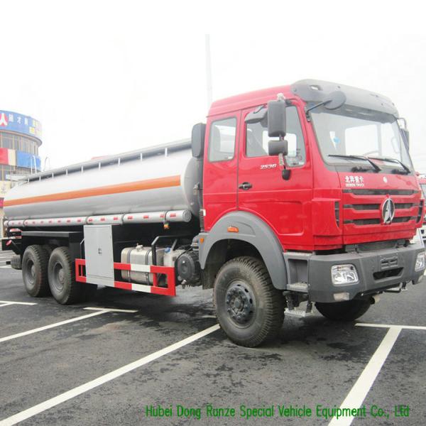 18000L 6x6 / 6x4 Offroad Liquid Tank Truck For Petroleum Oil / Gasoline / Petrol Transport