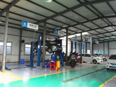 A construção da construção de aço da garagem/quadro do metal estrutura o sopro de tiro do Sa 2,5 ao nível