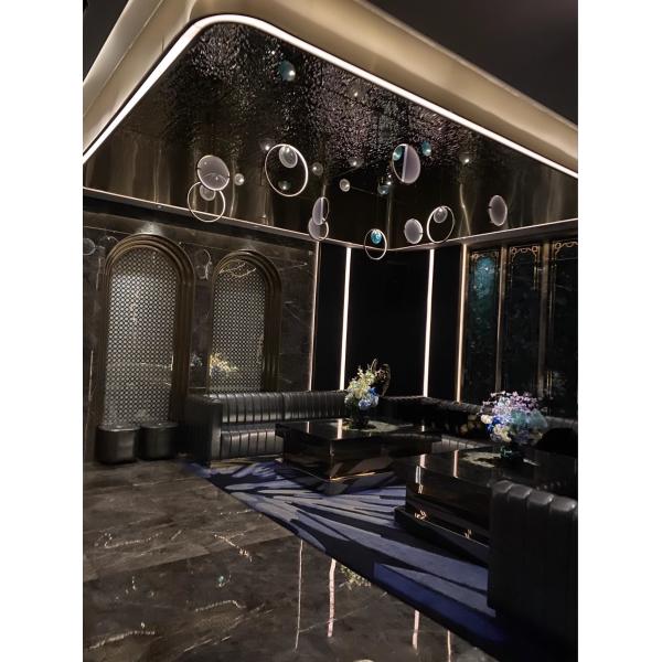 Foshan Factory Direct PVD Titanio negro agua ondulada hoja de acero inoxidable precio