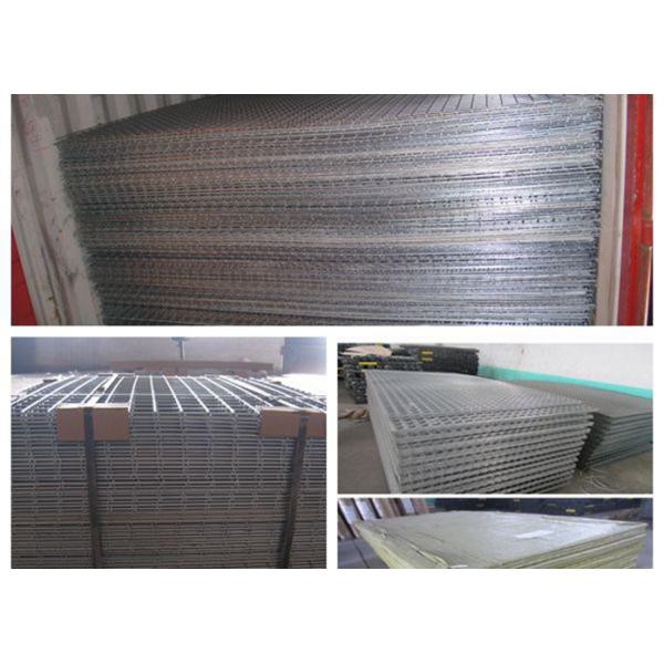 Construction 2 X 2 Welded Wire Mesh Panels Security For Commercial Grounds