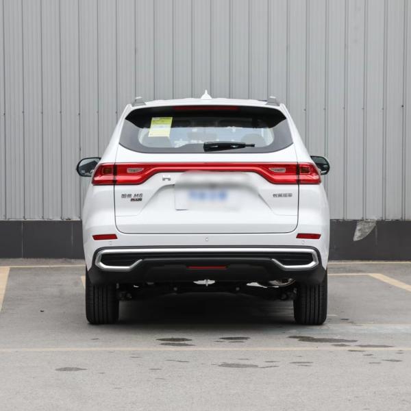 -Made Changcheng Haval M6 2023 PLUS SUV 5 places avec moteur 1.5T et boîte de vitesses manuelle